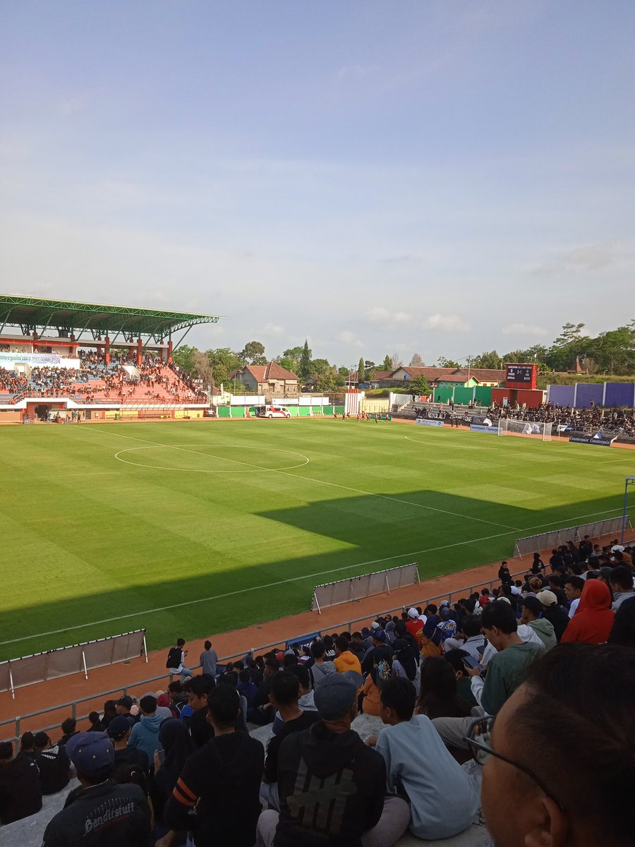 BoyolaIi_info's tweet photo. #persebiday https://t.co/vLoNT22YFA