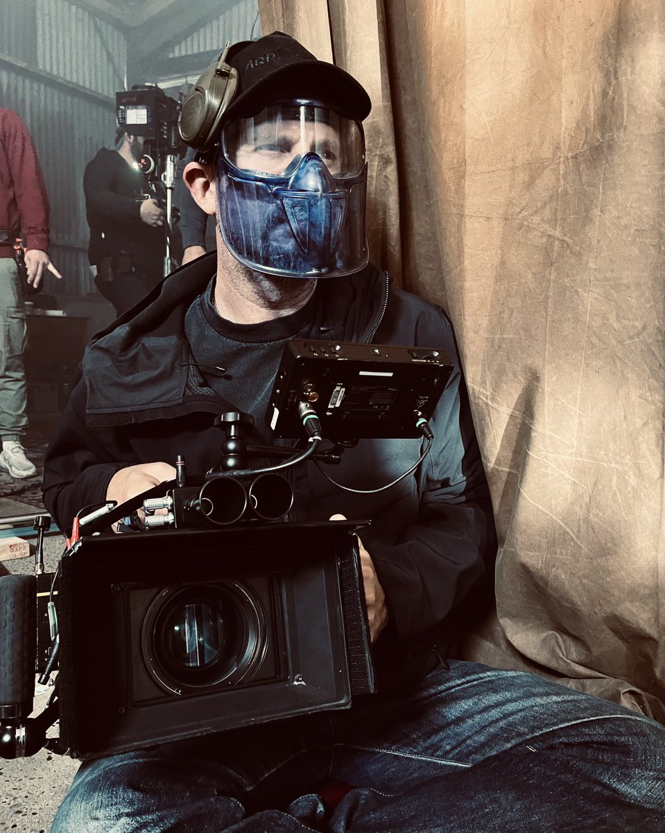 DavidAyerMovies's tweet photo. In the office https://t.co/LuzOsBRDla