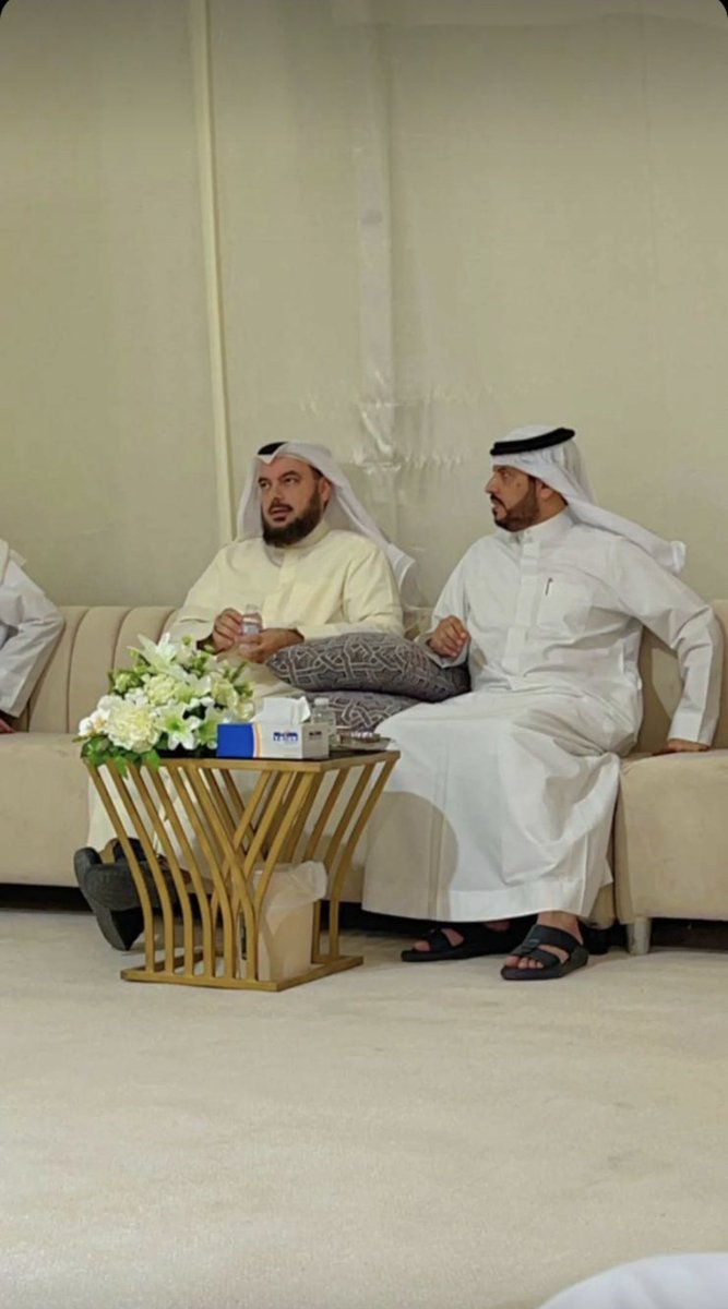 Dr_bnhofan's tweet photo. تشرفت بزيارة عزيزة من الأخ  النائب السابق/د. جمعان الحربش؛ شكرًا دكتورنا الغالي بو عبد الله على حضورك لمقرنا @AlHerbesh 
#سعد_حوفان_الهاجري 
#انتخابات_2022 https://t.co/BpDscSpmoQ