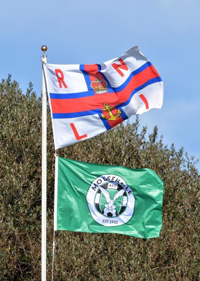 NewlynFishing's tweet photo. Our #Fishermans / #Fishworkers Favourite #NonLeague football club! @MouseholeAFC #shoretime #StressfulRelief #Seagulls #FlyingAllTogether @tswlfans https://t.co/4C2iwqHawy