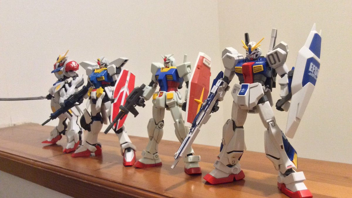 「自分の絵から立体化させたガンダムを歴代主役機に混ぜて公式ヅラする遊びは楽しいぞ 」|Zelgamethのイラスト