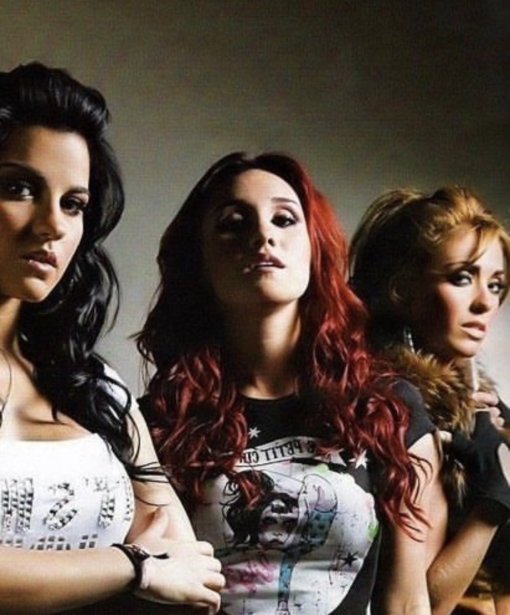 𝙍𝙤𝙗𝙚𝙧𝙩𝙖 𝙋𝙖𝙧𝙙𝙤 𝙍𝙚𝙮 🎸 tweet media