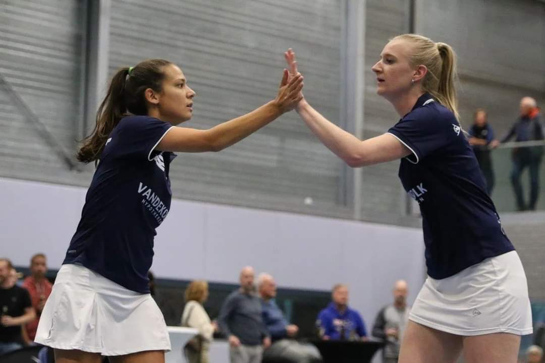 bcdkc's tweet photo. Yes, 6-2 overwinning vs. Velo

📷 @ashtontokromo

#trekjebeenop #dkc #bcdkc #badminton
#denhaag #groengeel #💚💛 https://t.co/EmFcB4Bmb0