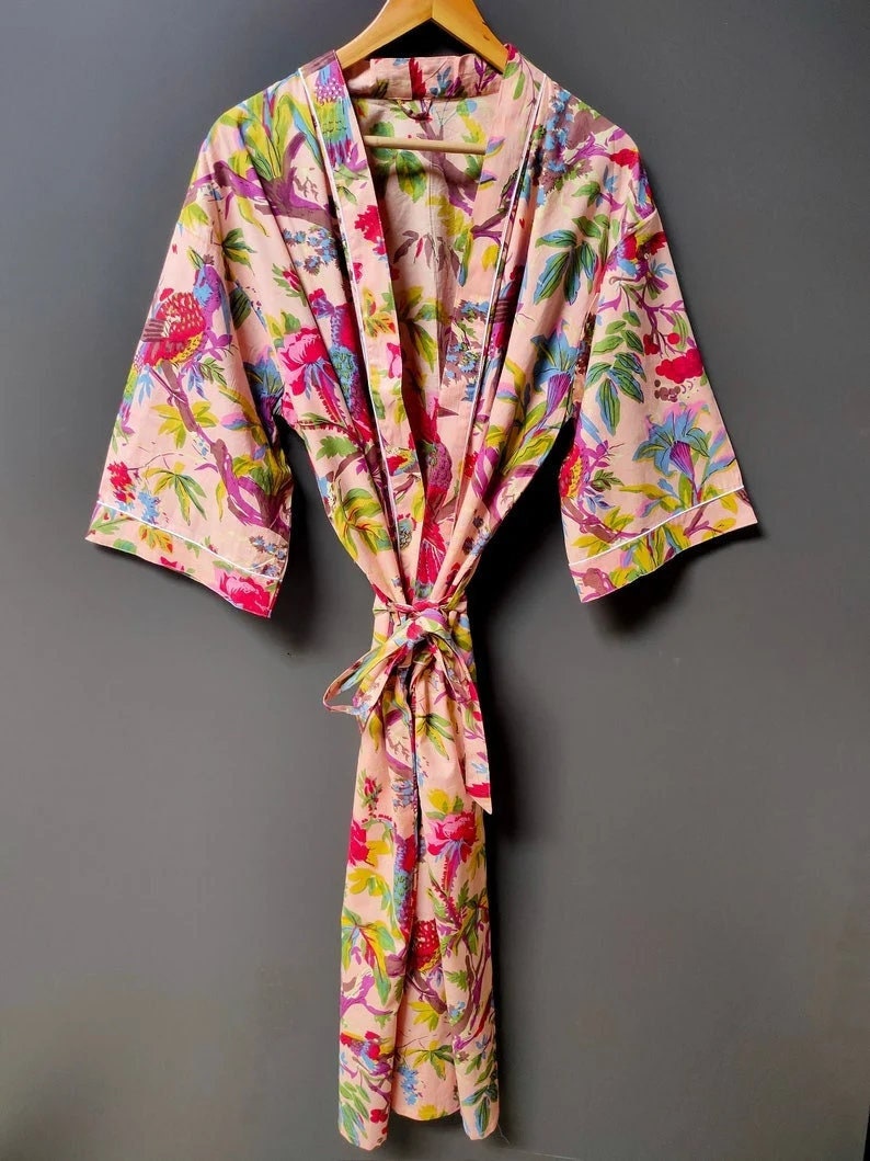 a_artindia's tweet image. Excited to share the latest addition to my #etsy shop: Cotton Women Wear Kimono bathrobe Fruit Print Long Indian Handmade, Night Wear Cotton bath robe Winter Wear Kimono etsy.me/3LOyGkP #floral #kanthakimono #kanthabathrobe #cottonkimono #kimonojacket #womenclo