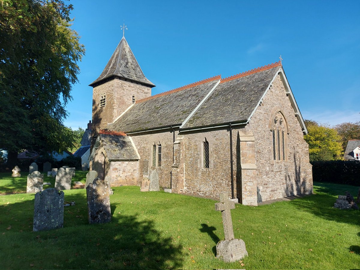 I've just arrived in a beautiful mid Devon hamlet to take their morning service. It's a really lovely day too. Time to be still and enjoy as I'm rather early.  #beaworthy