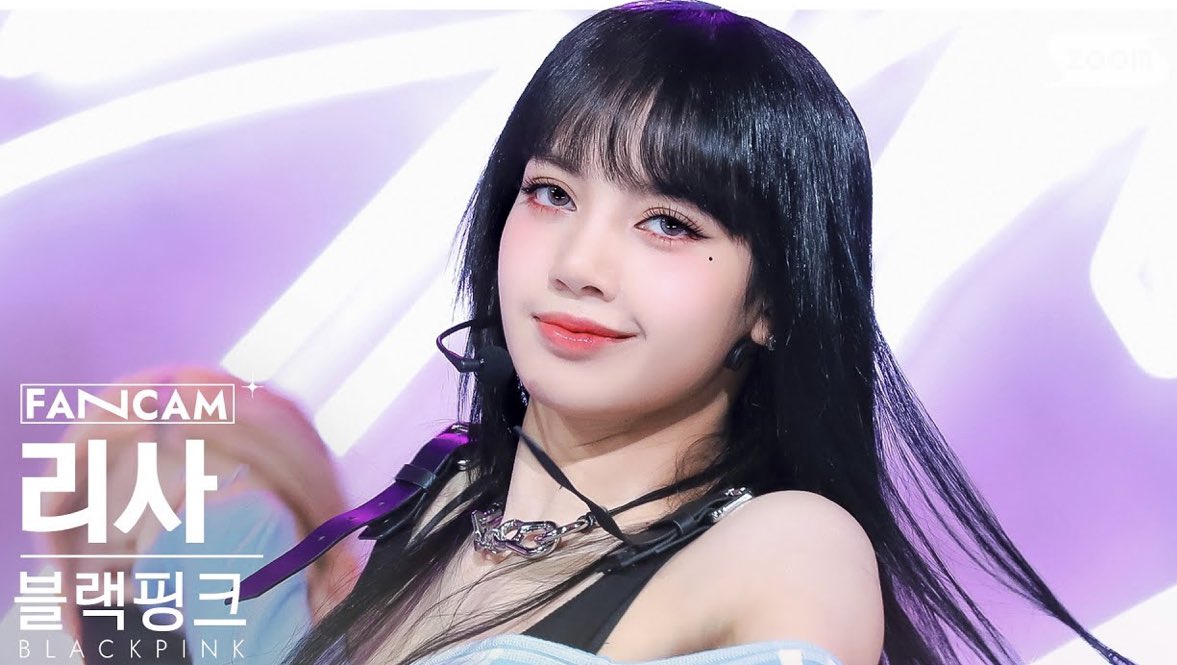 LoyalLISA0327's tweet photo. ปกคลิปแฟนแคมน้องยิดคือสวยมากกก แต่งหน้าเหมือนแนวหนังจีนเลย
#LISA #LALISA #MONEY #shutdown2ndwin https://t.co/FlljuXOr5f