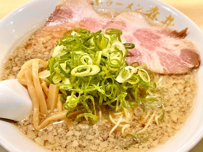 ラーメン+背脂
まあ場合によっては腹下すんですけどもやってしまうマン_(:3」z)_ 