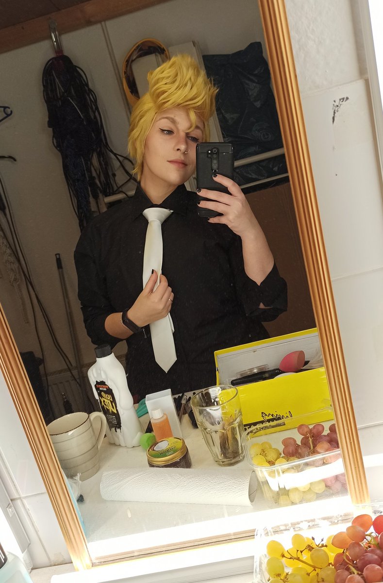 Yesterday we had this awesome shoot for <a href="/supotsunoochaya/">Supotsunoochaya @Mex-Berlin</a>. Loved our group, also pretty excited for <a href="/MEXBerlin/">MEXBerlin</a> 😩👌 I'm really feeling Takemichi in his nice host clothes and the white tie!!! Come and visit me Friday at the Café, I'm gonna work the coffee station for u guys 👀❤️