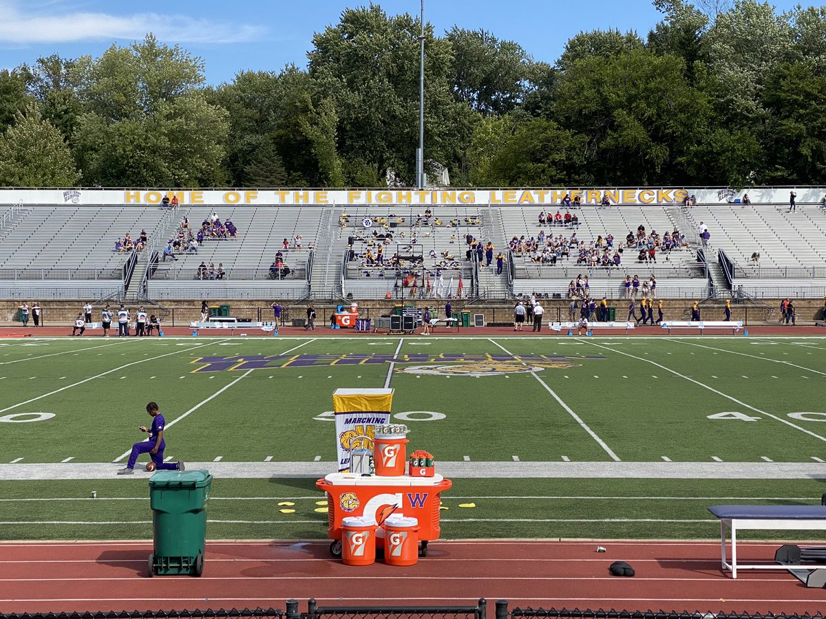 ToddMesser34's tweet photo. Watching @WIUfootball @KreczmerWIU @chasegraham0204 take on @UNIFootball. #RollOnBlueMachine https://t.co/z8pGtPr2iC