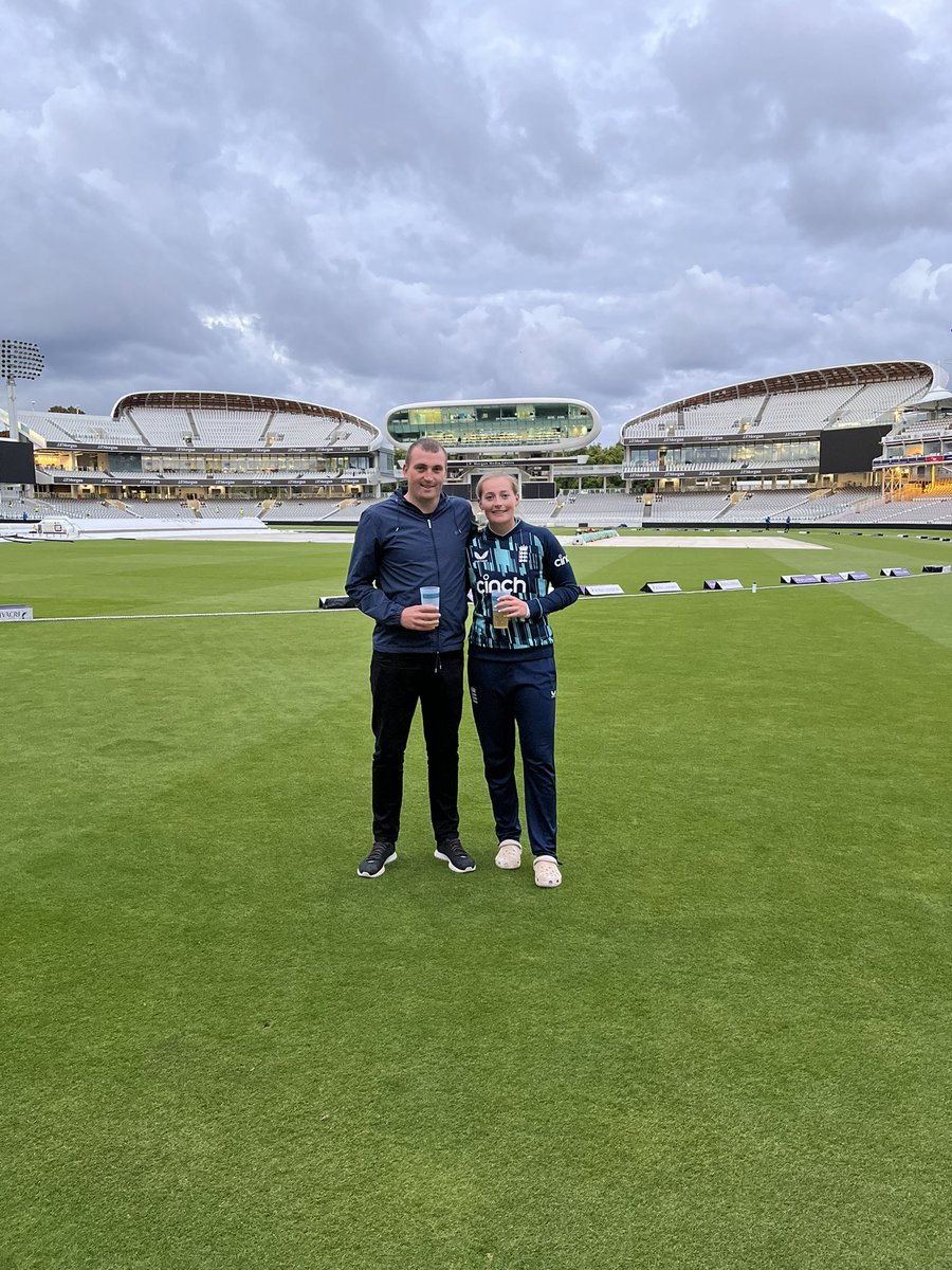 Sophie Ecclestone tweet media