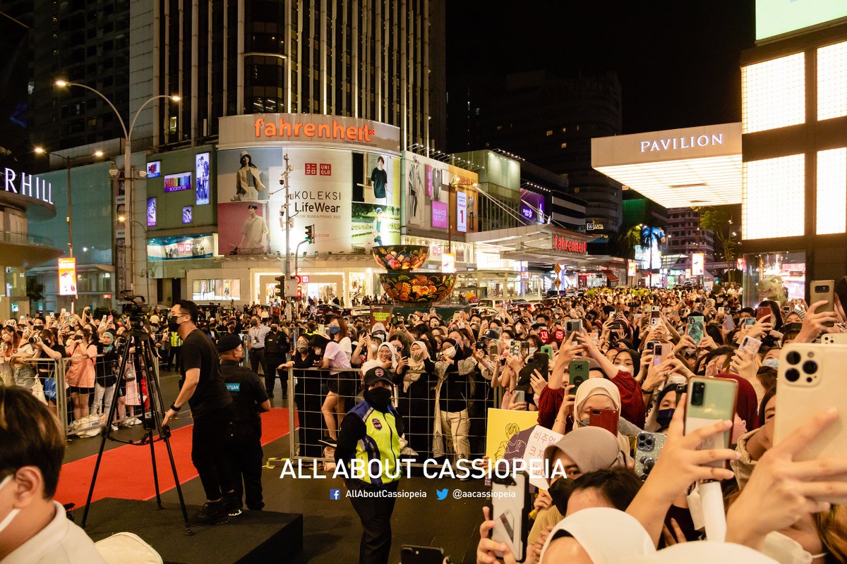 aacassiopeia's tweet photo. .@bornfreeonekiss holds his first press conference in Kuala Lumpur in @Pavilion_KL after 12 years for his 2022 Asian tour concert to promote his new album #BORN_GENE.

#김재중
#KimJaejoonginMY
#KimJaejoonginKL
#NOBODY_LIKE_YOU https://t.co/Zlx8XGwy86