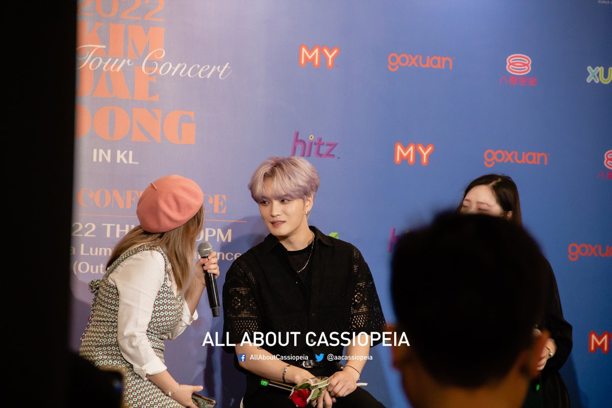 aacassiopeia's tweet photo. @bornfreeonekiss @Pavilion_KL .@bornfreeonekiss and emcee @hanybunch's unforgettable interaction on stage as they discussed about the new album, new show and future expectations from the 36-year-old legendary K-Pop star.

#김재중
#KimJaejoonginMY
#KimJaeJoonginKL
#BORN_GENE
#NOBODY_LIKE_YOU https://t.co/YtV4Gt1rIs