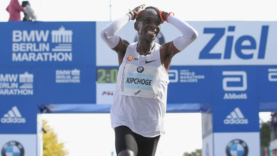 Kimuron_High22's tweet photo. The #GOAT  himself has done it again by breaking his own world marathon record by 2:01:09. Congratulations @EliudKipchoge https://t.co/qUDPLksX07