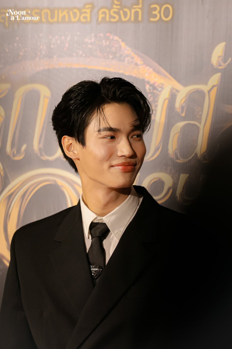 Noonalamour's tweet image. สนบ ตายกันหมดดดดด หล่อแบบฆาตกร หล่อกินคนนน

Win x Suphannahong 

#สุพรรณหงส์ครั้งที่30
#winmetawin @winmetawin