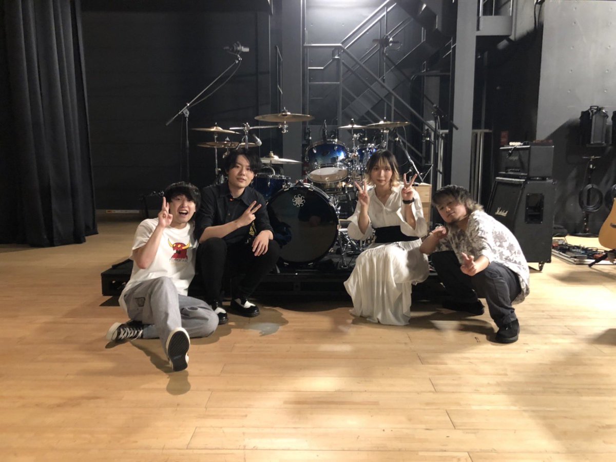 PSYCHO_Hitomi's tweet photo. 上田平和音楽祭ありがとうございました！

初の長野でのLIVEは最高でした！
思ったよりもお客さん一人一人の顔がちゃんと見れて嬉しかったです😳

またここに帰って来れるよう頑張るぞー！

ともさん【@HikTomtom0129 】Drumサポートありがとう！ https://t.co/Y7q7UVXtn0