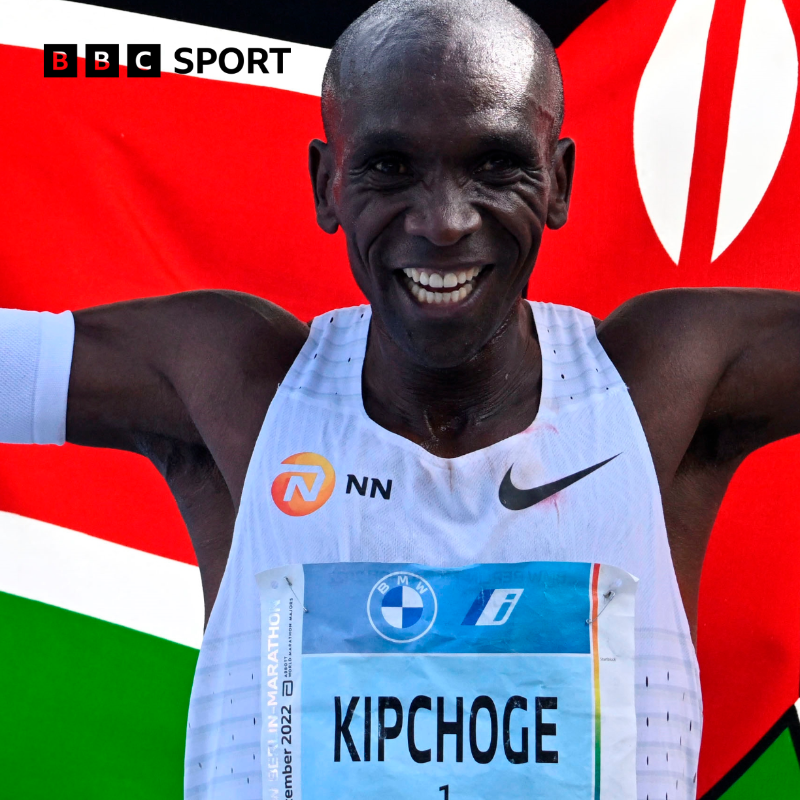 BBCSport's tweet photo. WORLD RECORD! 🙌

Incredible from the legend that is Eliud Kipchoge.

#BBCAthletics