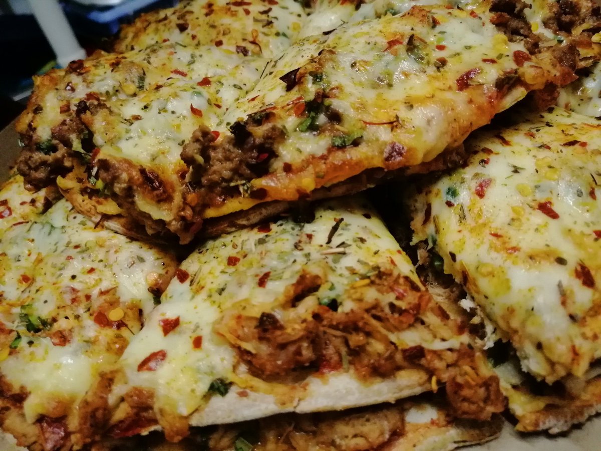 We back again our special is still on place your orders now and the competition is still going tomorrow we will choose our winner

So keep RTWEETING maybe it can be u tomorrow

Chef Paul 77638172 or 74499324
Rozette 76066389

Block 9 kgale behind kgale junr