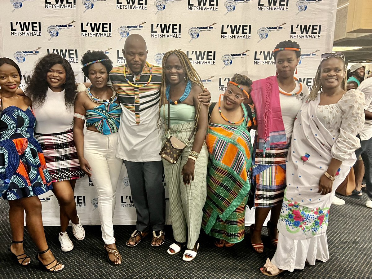 lweimusic's tweet photo. 📸📸
Zwamadekwe 🔥🔥🔥🔥#intimated
#lweimusic https://t.co/Y21CuqrBKw