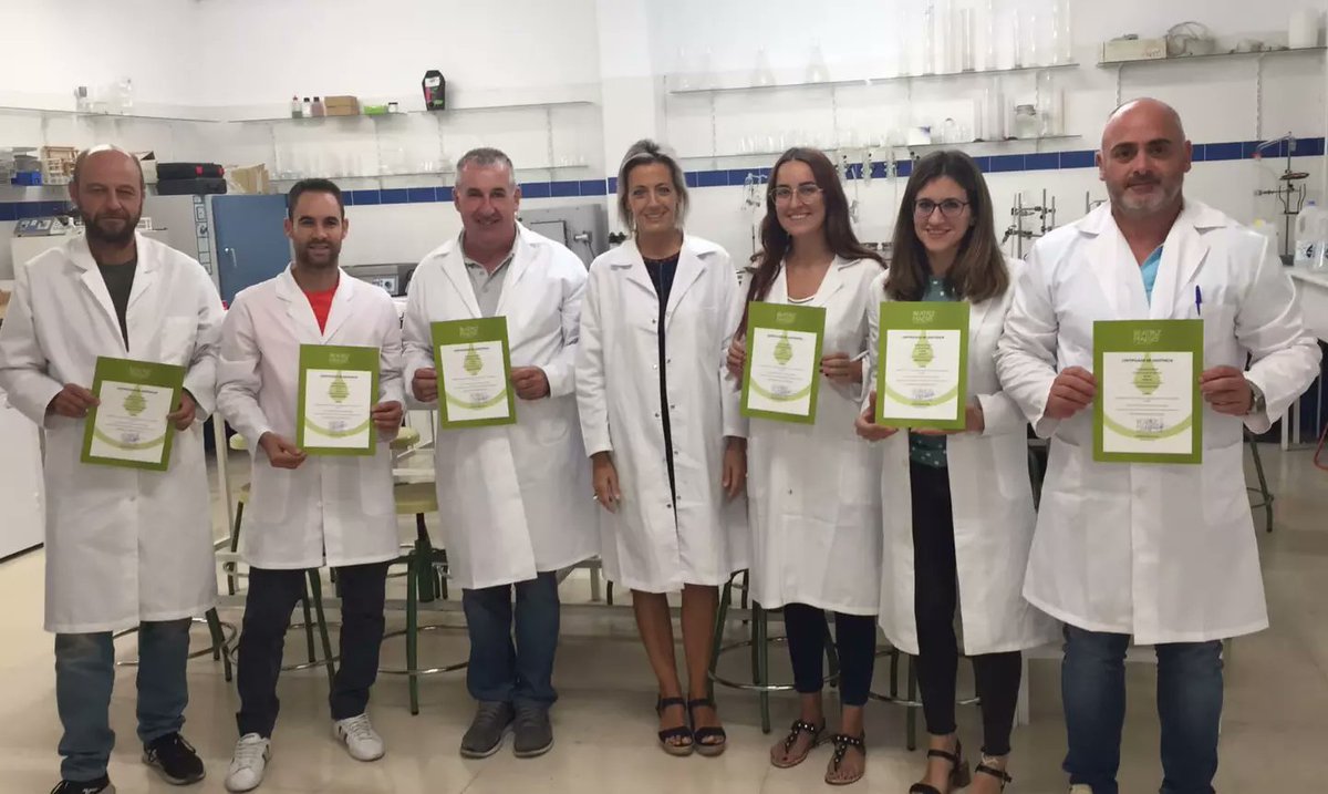 oleoconsulting's tweet photo. Gracias a todos los participantes en el curso de Analista de Aceites organizado por Oleoconsultig BM en colaboración con la EFA de Criptana https://t.co/OMPNQWv1VQ