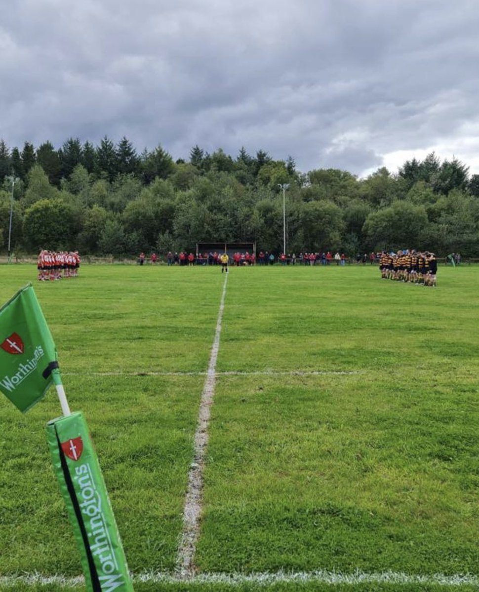 rhigosrugby's tweet photo. ‼️🏉 RHIGOS VS TONNA 🏉‼️

Before yesterdays game, we fell silent for a minute to remember our secretary Graham Lewis who sadly passed away September 10th. https://t.co/iAJBESLhMe