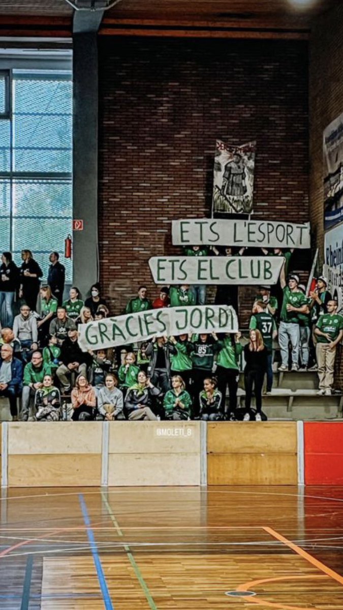 moleti88's tweet photo. Vielen herzlichen Dank.
Ihr seid die beste Fans.
Wir sind dem beste Vereim.
Immer RSC Cronenberg e.V.
Moltes gràcies de tot cor.
Han sigut uns dies molt intensos i plens d'emoció.
Sense vosaltres el somni no s'haguès realitzat.
Una abraçada i petons per tots i totes.
Fins aviat. https://t.co/kLNQylqIHM