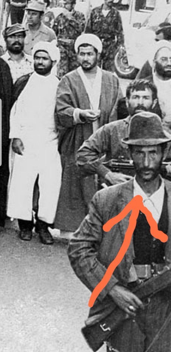 F_karamizand's tweet photo. قضاوت با شما 
#مهسا_امینی https://t.co/XivLZEuK72