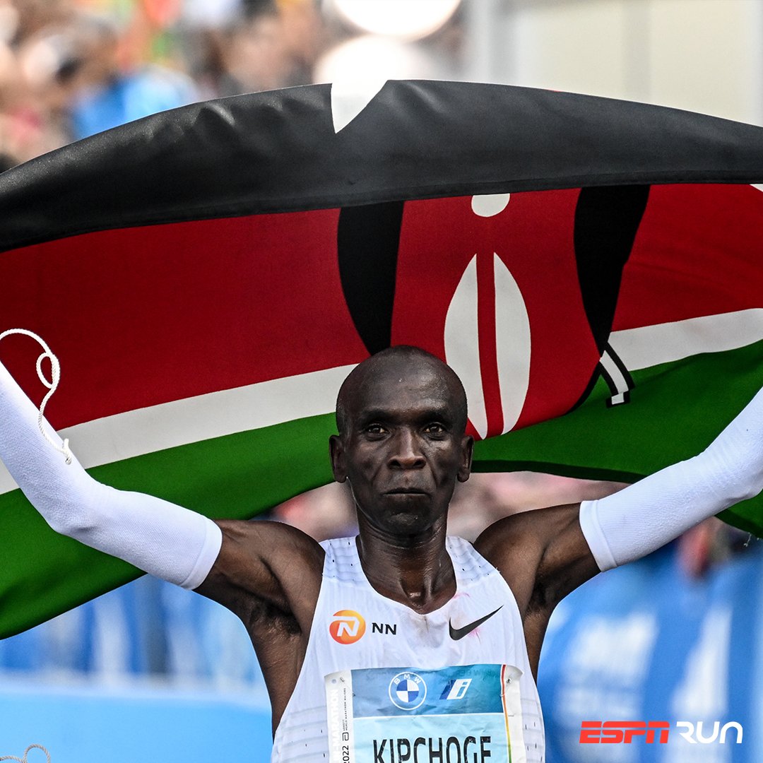 ESPNRun's tweet photo. Dime que estableciste un récord mundial, sin decirlo. 🥇🏃🤩

#ESPNRun #Berlín @EliudKipchoge https://t.co/K7xHdHenGt