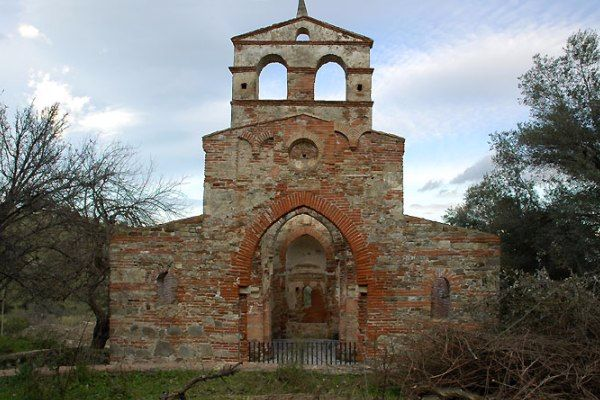 ArteCalabria's tweet photo. Arte e Architettura in Calabria: OSMOSI ARCHITETTONICA tra BIZANTINI e NORMANNI https://t.co/1zRMhORAjA
In #Calabria ci sono alcuni edifici religiosi #medievali che racchiudono stili architettonici di differenti #cultura Bizantina e Normanna
#arte #History #histoire #Historia https://t.co/7OOulHtOdP