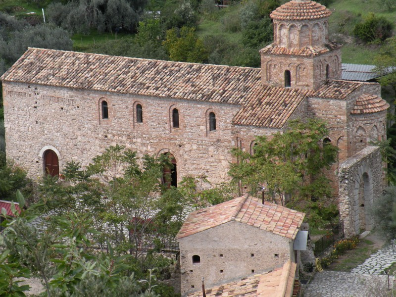 ArteCalabria's tweet photo. Arte e Architettura in Calabria: OSMOSI ARCHITETTONICA tra BIZANTINI e NORMANNI https://t.co/1zRMhORAjA
In #Calabria ci sono alcuni edifici religiosi #medievali che racchiudono stili architettonici di differenti #cultura Bizantina e Normanna
#arte #History #histoire #Historia https://t.co/7OOulHtOdP