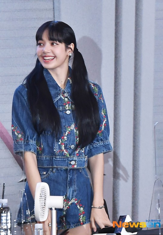 LISA in Ganni denim set LISA in Ganni denim set
