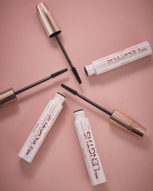leighannmillar1's tweet photo. Be a lash legend with NEW Legendary Lengths mascara โจ
The meticulously designed tapered silicone brush separates & coats even hard-to-reach lashes to give you legendary lashes ๐ฑ https://t.co/FlpDx7mT9O
#LegendaryLengths #LegendaryLengthsMascara #SizeMatters https://t.co/AdvwRpPozN