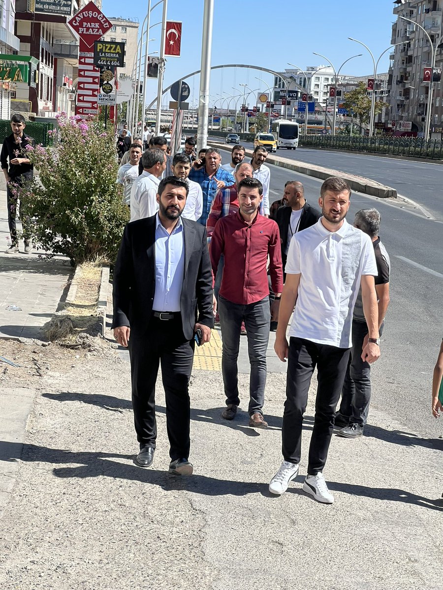 BaglaraDeva's tweet photo. Sayın Bağlar ilçe başkanımız @mesutyuksel21 ve yönetimi olarak
Demokrasi ve Atılım bugün Siirt’te!
#siirtmitingi #siirtindevasihazir #derhalbugun
Biz hep DEVA olacağız..
@erginsadullah @emin_ekmen @RizvanogluEvrim @tugbatapsiz @Baharsaygili @IhsanMerdanoglu @CihanUlsen https://t.co/9EZDf644LF