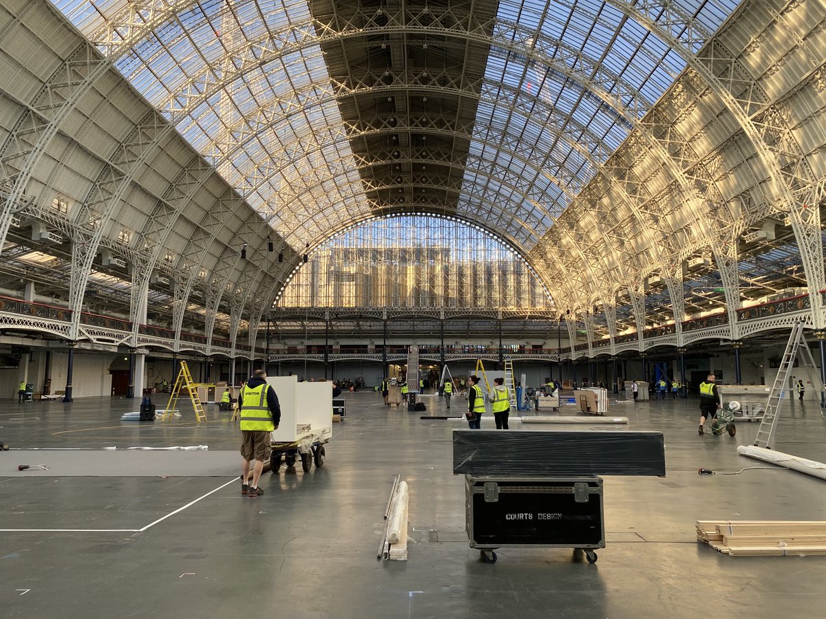 RDWExhibitions's tweet photo. Sunny Sunday @olympia_london this morning beginning setup @ISE_Expo #ise2022 #iseexpo2022 #olympialondon #standbuilds #exhibitionstsnds #exhibitiondesign https://t.co/qEJRym53H0