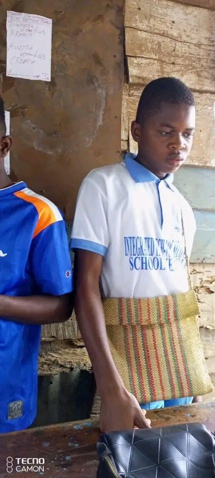 ssmpha's tweet image. The latest information that @MKKonnehECSL  is enrolling kids who are under the legal age in some districts is concerning. ECSL, why do you ban adults from the North and Western Areas from enrolling?@EUinSierraLeone @POTUS @ebklegacy @Ladyfatimabio @PresidentBio @BBCAfrica