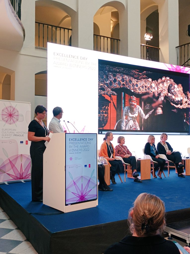 Swapmuseum tweet media