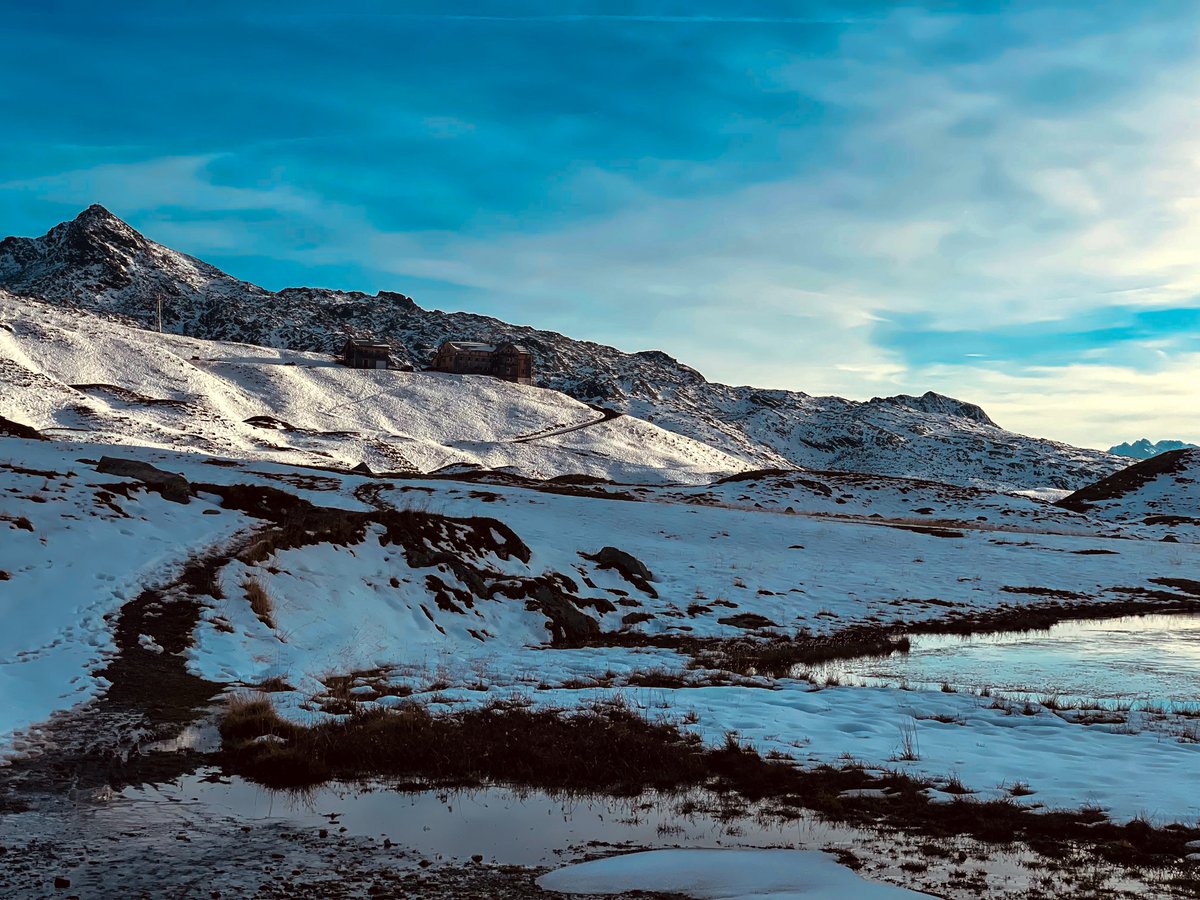 StantonReview's tweet photo. Eine idyllische Hochgebirgstour durch das Europaschutzgebiet #Verwall ...
📍 Heilbronner Hütte / Schönverwall
👉 https://t.co/fyFgjQZVw9
🌐 https://t.co/ChaGqsOGCU
#stantonamarlberg #heilbronnerhütte #schönverwall #austria #herbst2022 #herbst #inTirol https://t.co/4Zy8TMlFLZ