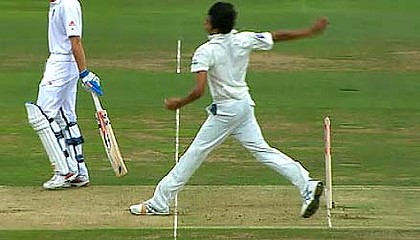 Navneet_______'s tweet photo. @hazharoon Yeah.. Pakistan has other ways.. https://t.co/6L8j3YQfJV