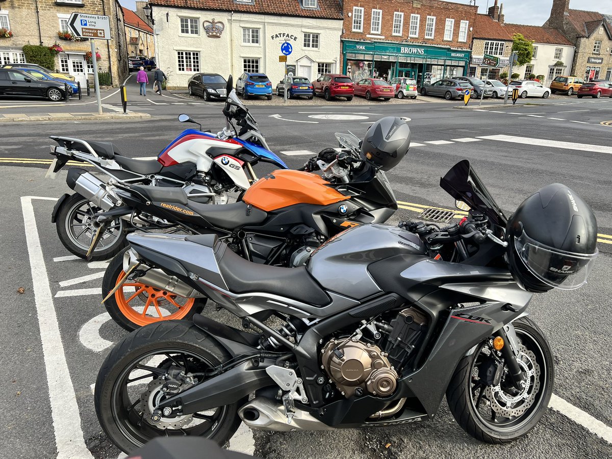 realrider's tweet photo. Successful morning capturing content for a new Emergent SOS clip. Thanks again to @Scotty_P1050 @smells66 & @ritchie1777 #rideprotected #motorcycles #TechForGood #emergencyapps #ios #android https://t.co/VWyaauS739