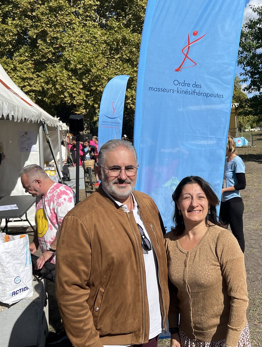 PMathieuMK's tweet photo. #CourseDesOrdres. Avec @ThierryGouzland #kinesitherapeute qui prend en charge les patients adultes et enfants souffrant de syndrome d’apnée du sommeil. #KinéActeurDeSantéPublique https://t.co/xetyXnRDJK