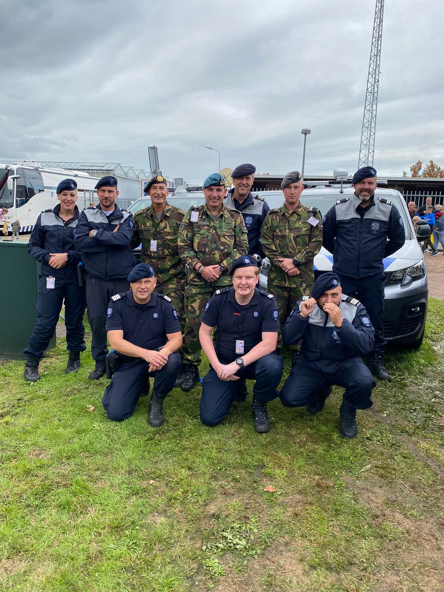 dburgersdijk's tweet photo. Gisteren diverse demo's in actie gezien #DBBO van @Defensie bij onze #112VeiligheidsdagPijnacker deze beveiligen en bewaken onze defensie gebouwen en terreinen. Speciale dank aan @LtGenVerbeek voor het beschikbaar stellen van zijn mensen en materiaal 👌 top dat men dit kon zien https://t.co/ZyBRy9Ksav