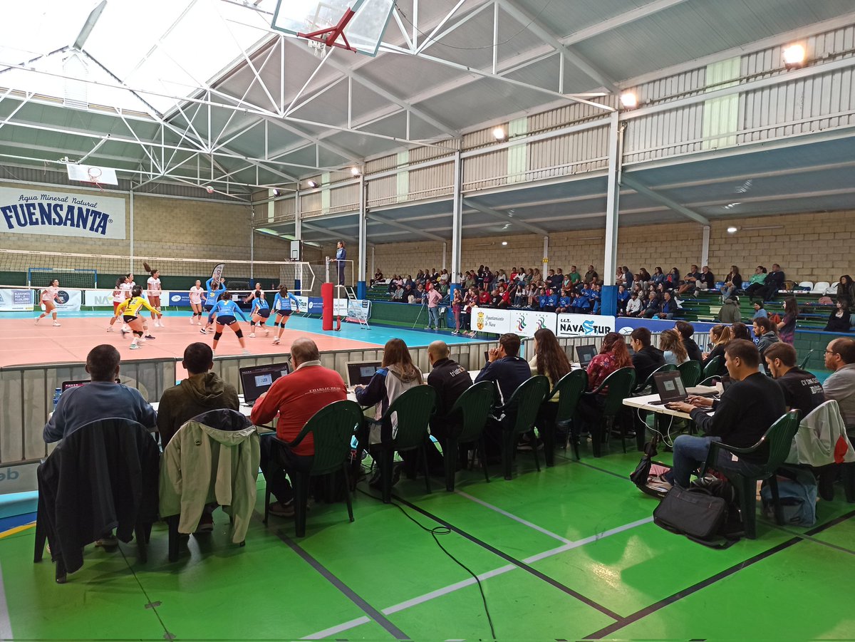 Curso de Data Volley Media <a href="/DataProject_ita/">Data Project</a> de Superligas <a href="/RFEVB/">Real Federación Española de Voleibol</a> en <a href="/NavaDeportes/">Nava Deportes</a> <a href="/fvbpa/">Federación de Voleibol del Principado de Asturias</a> 
Gracias por la organización. Nuevos operadores "ready"