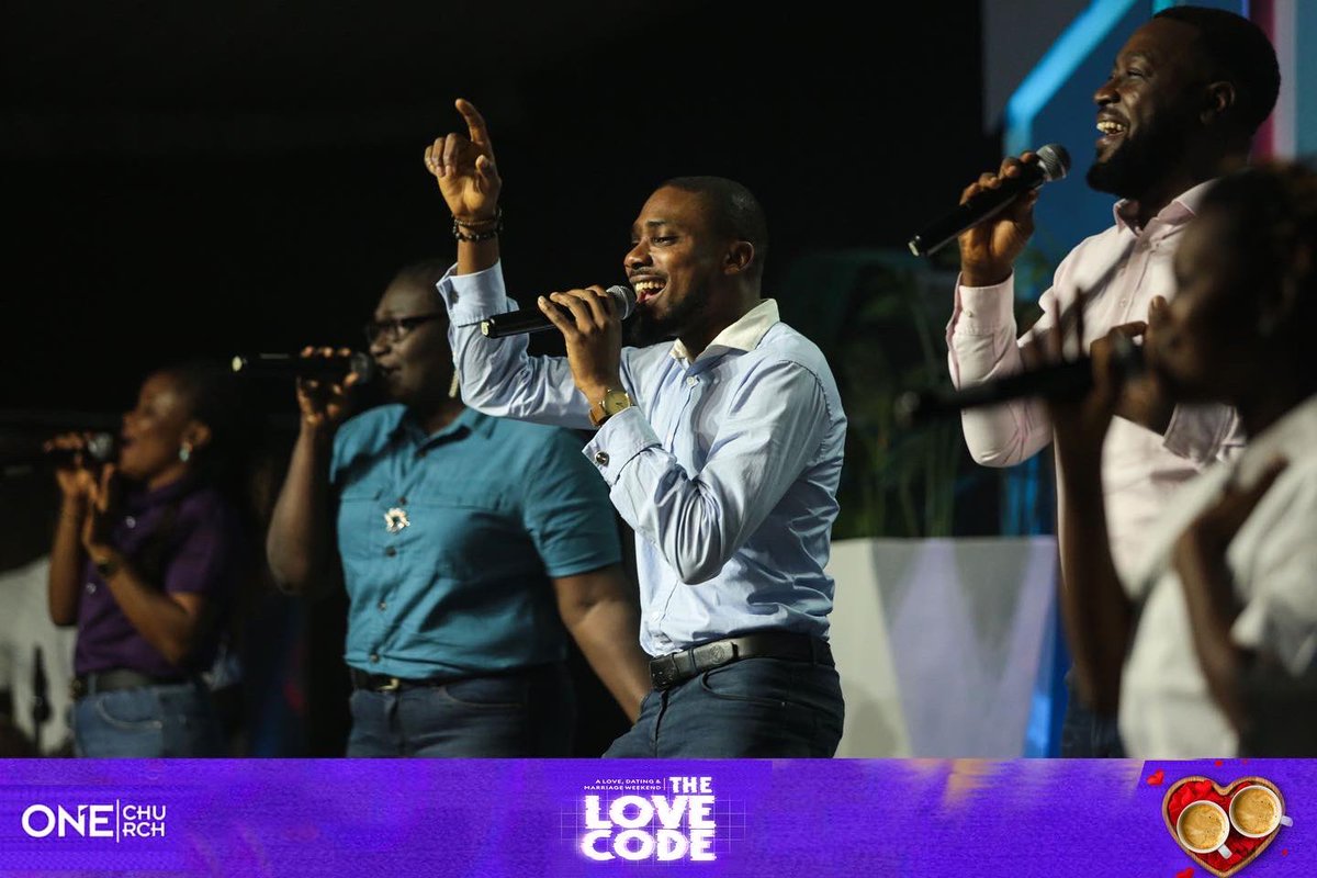 onechurchng's tweet photo. Who am I that You are mindful of me
That You hear me when I call
Is it true that You are thinking of me
How You love me it's amazing
I am a friend of God
I am a friend of God
I am a friend of God He calls me friend
💃🏾💃🏾💃🏾🕺🏾🕺🏾🕺🏾
#praiseandworship #onefam #onechurchng https://t.co/rv8ihH2EdA