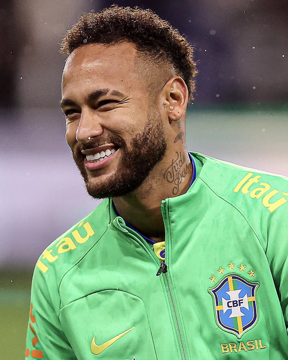 🎙| Kaka: 

(Who will be the best player in the 2022 World Cup?)

“Neymar Jr”