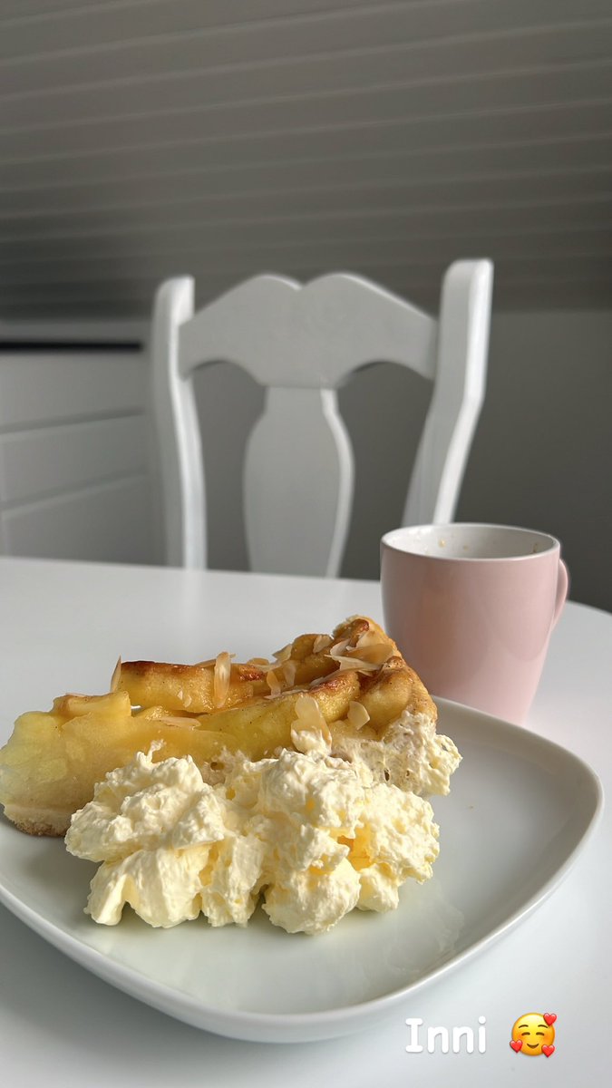 Skreið snemma uppí í gær til að hlusta á #utisonline fyrirlestra og vaknaði snemma til að halda áfram 💡 núna er ég til í #menntaspjall kl 11 og heyra hvað kveikti mest í ykkur 🔥