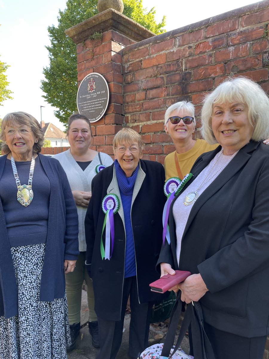 SI Newcastle are proud to announce the unveiling of a Blue Plaque for Dorothea Sinton in Gosforth, Thank you to all those who supported us . ⁦<a href="/VCNewcastle/">Volunteer Centre Newcastle</a>⁩ ⁦@NewcastleSorop1⁩ ⁦@NorthumbriaPCC⁩ <a href="/WEWGC/">WestEndWomenGirlsCen</a> ⁦<a href="/VeraBaird/">Vera Baird DBE KC</a>⁩ ⁦<a href="/gateshead/">Gateshead Council</a>⁩ ⁦<a href="/NewcastleCC/">Newcastle City Council</a>⁩