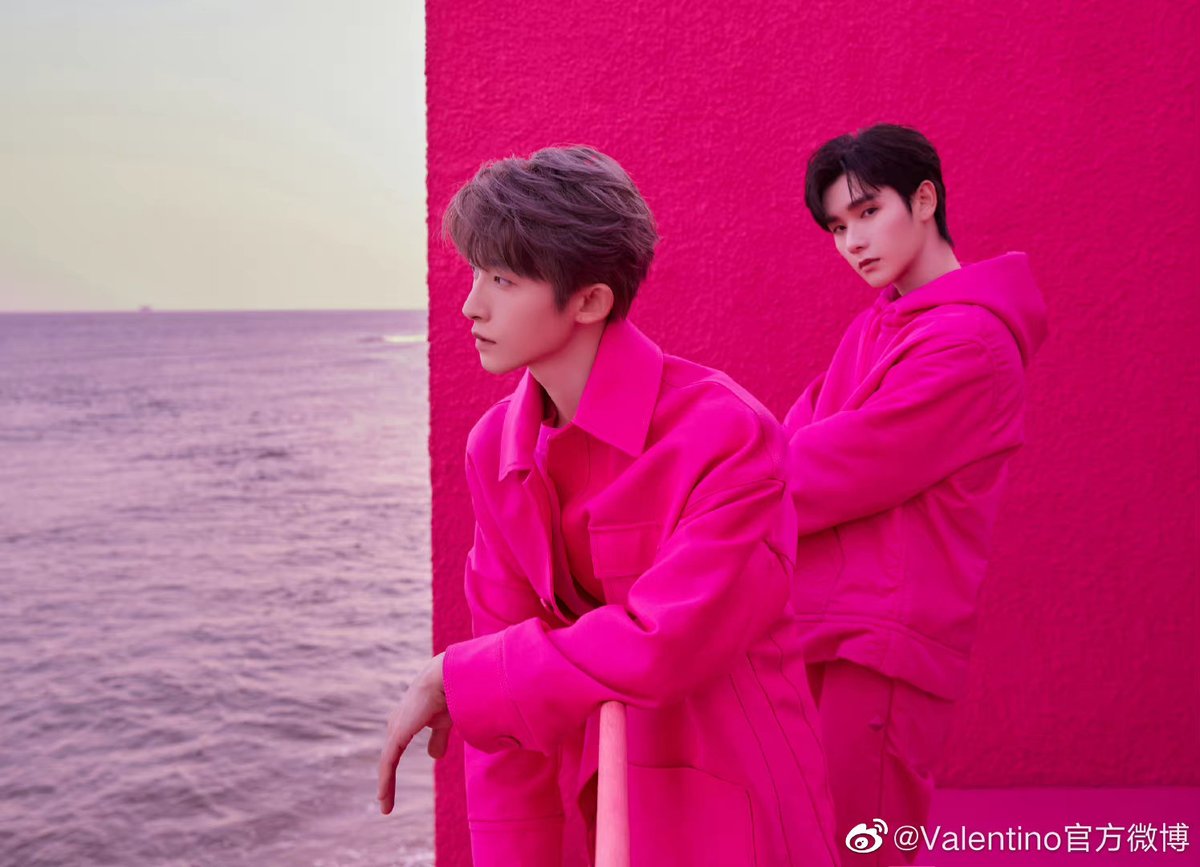 parkeunhwa3991's tweet photo. 48* ภาพน้องนายจากแอคเคานต์ Valentino เปิดตัว Valentino Pink PP จร้า
©https://t.co/dP7tkqt3aH
NNINE VALENTINO SHOW
#ValentinoPinkPPCollection
#ValentinoxNine
#Valentino
#INTO1Nine
#INTO1GaoQingchen
#INTO1
#นายท่านกรชิต
#高卿尘 https://t.co/dNFx8dGhjN