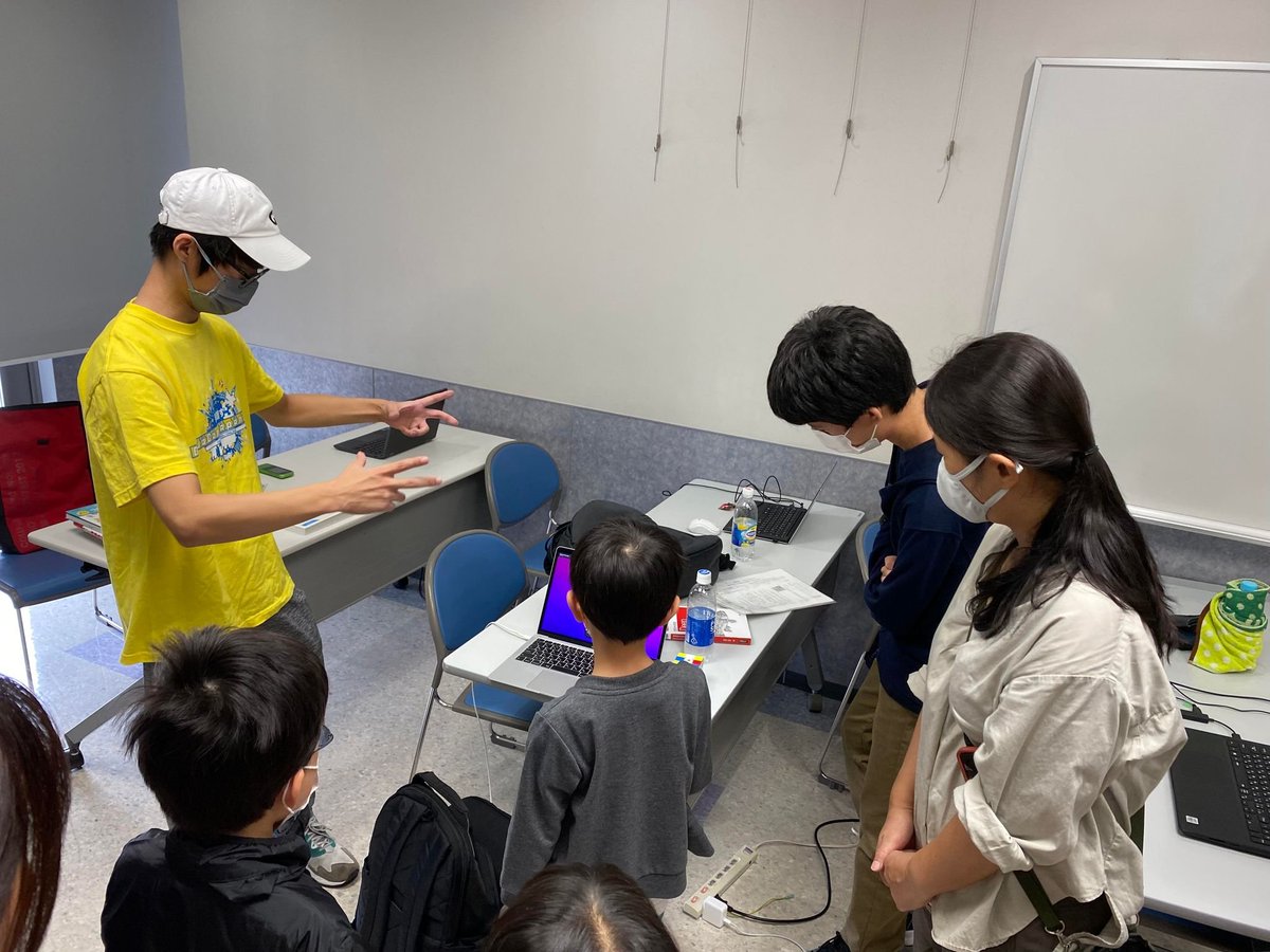 CoderDojoKasuga's tweet image. 本日はCoderDojo春日初となる現地開催を行いました!地域の方だけでなく、久留米や香椎からきてくださった方もいらっしゃって、とても賑やかでした。ありがたいことに、募金もたくさんいただきました!本当に皆さんありがとうございました!また現地開催しましょう🎉
#CoderDojoJapan
#CoderDojo春日