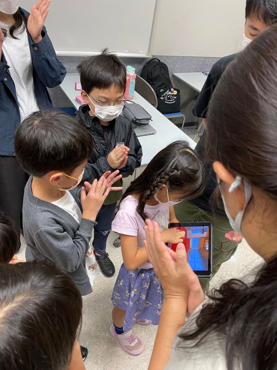 CoderDojoKasuga's tweet image. 本日はCoderDojo春日初となる現地開催を行いました!地域の方だけでなく、久留米や香椎からきてくださった方もいらっしゃって、とても賑やかでした。ありがたいことに、募金もたくさんいただきました!本当に皆さんありがとうございました!また現地開催しましょう🎉
#CoderDojoJapan
#CoderDojo春日