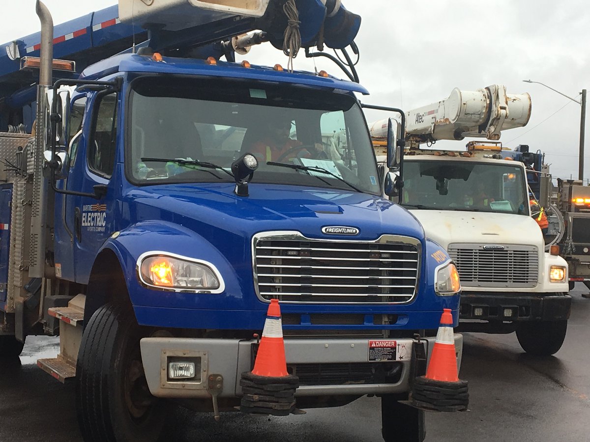 MECLPEI's tweet photo. We have crews out on the road to continue damage assessment after Hurricane Fiona. You can help by staying off the roads to allow them to complete their work faster. If you need us, please call 1-800-670-1012 or visit https://t.co/7QRVZtWsM5. https://t.co/zp4IuO9KLO