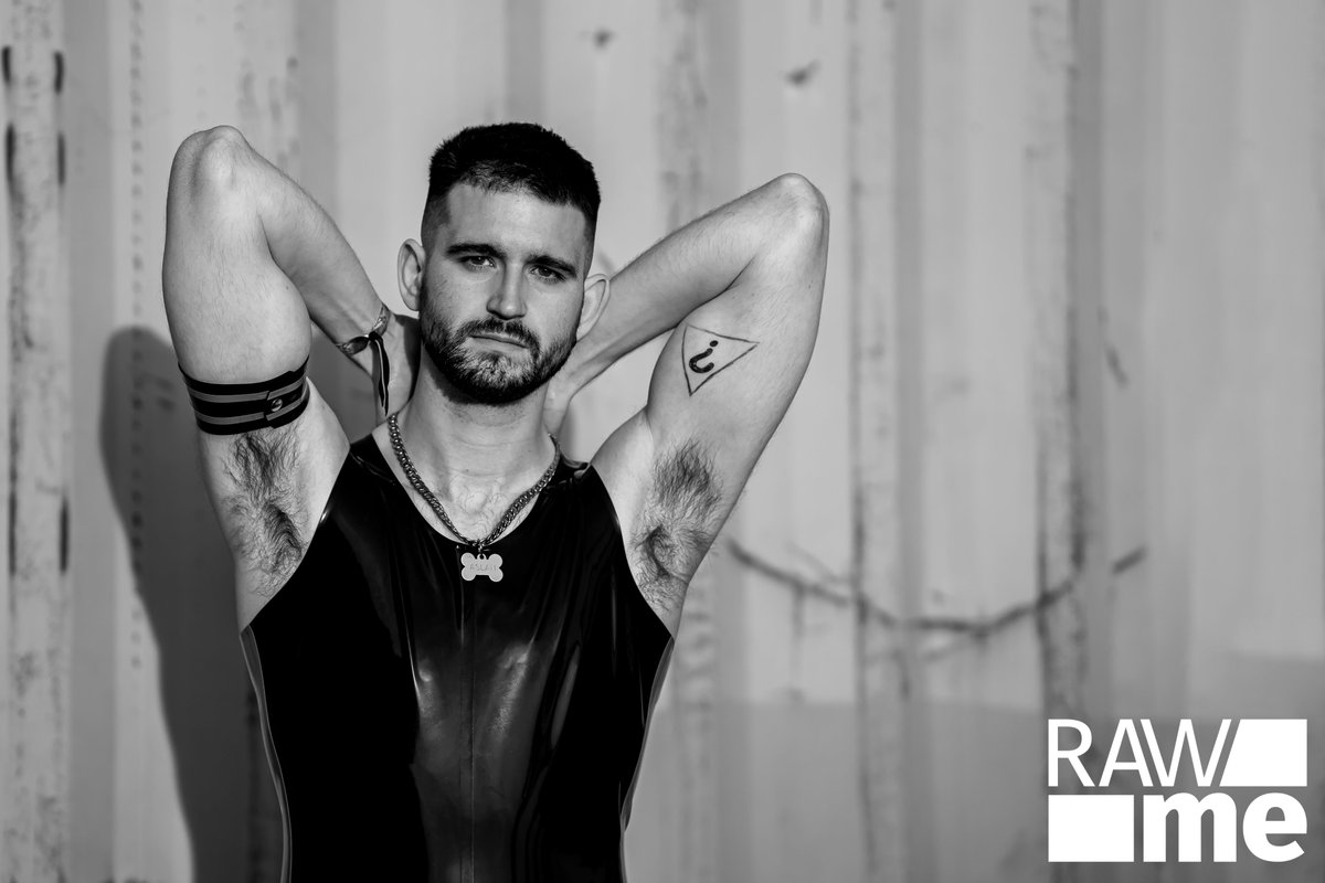 rawmeBE's tweet image. 🥩 Aslan #RAWme #rawmeat #photography #LGBTQIA+ #bornforthis #malephotography #malemodel #portrait #rubberman #rubberfetish #latexsuit #lickmeclean #gayarmpit #bearpits #armpits #armpithair #armpitsmell #mood #petme #darklands #wearefetish #oink © RAWme Photography
